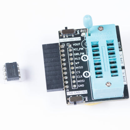Bus Pirate 5 DIP8 SPI flash adapter